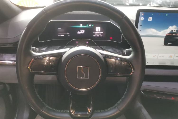 Used Zeekr 001 2022 Ultra-Long Range Dual-Motor YOU Version Steering Wheel