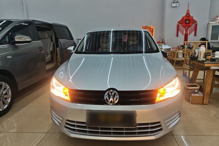 Used Volkswagen Jetta 2015 Zhuihui Edition 1.4L Manual Fashion Model Front