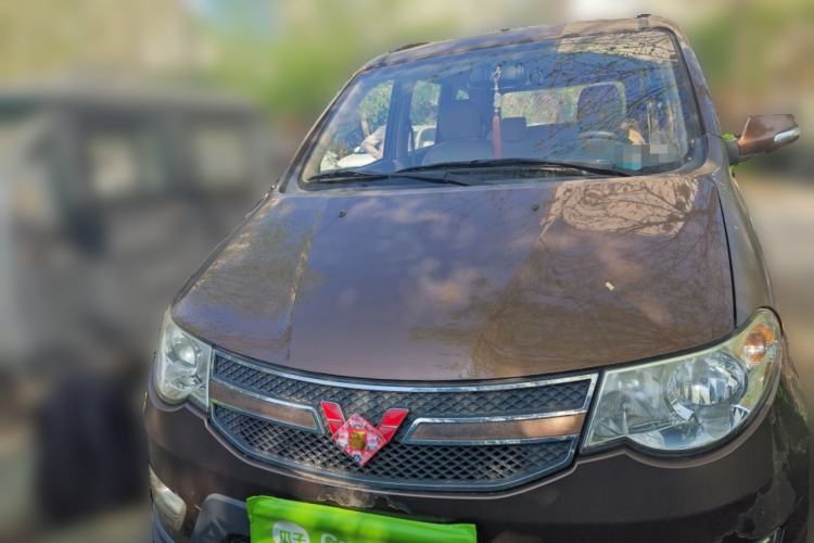 Used Wuling Hongguang 2013 1.2L S Comfort Model China IV Standard Front