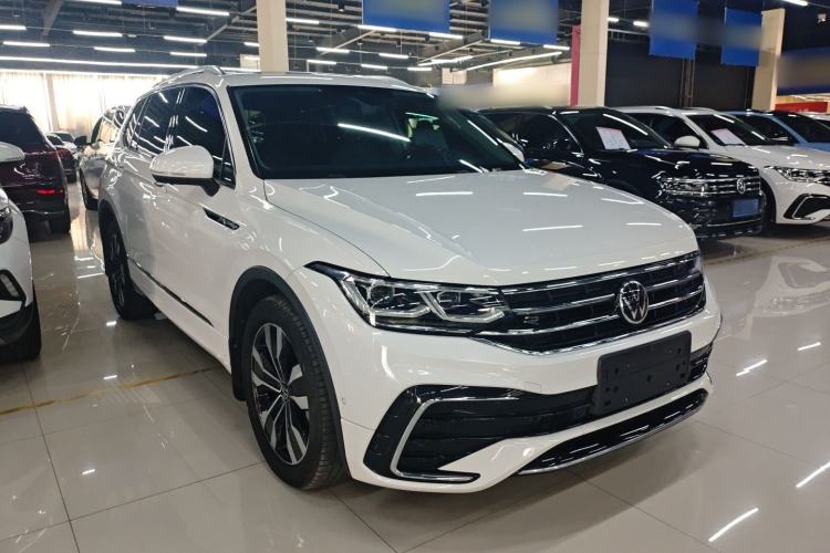 Used Volkswagen Tiguan L 2022 330TSI Automatic Two-Wheel Drive R-Line Flagship Edition
