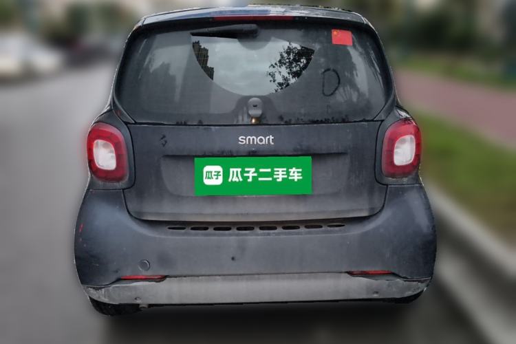 Used smart fortwo 2017 Model 1.0L 52 kW Melody Blue Special Edition China V Standard
