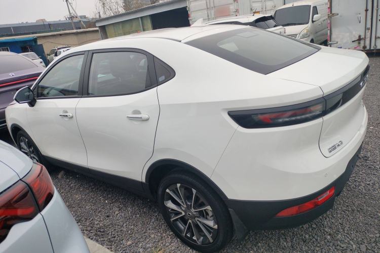 Used ORA iQ 2018 High-Range Version Smart Connectivity Model
