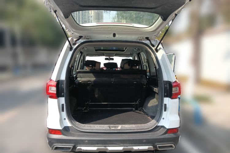 Used FORTHING Joyear X6 2017 Jingxiang Series 1.5T Manual Luxury Model
