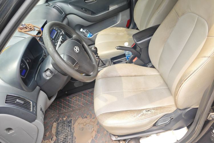 Used Hyundai Celesta 2011 1.6L Manual Comfort Edition
