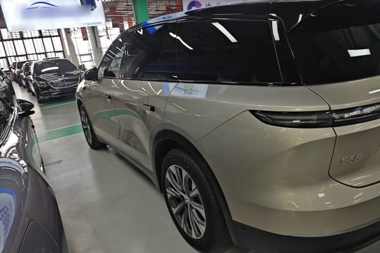 Used Nio ES8 2023 75 kWh Executive Edition
