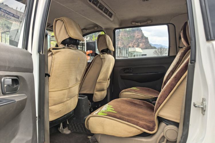 Used Wuling Hongguang 2014 1.5L S Standard Version Interior 3