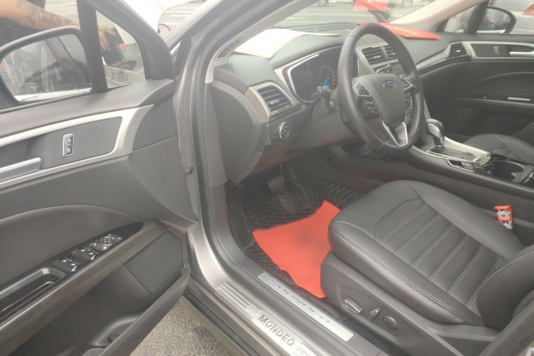 Used Ford Mondeo 2013 2.0L GTDi 200 Fashion Edition
