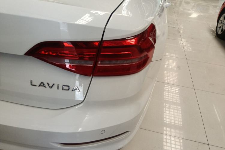 Used Volkswagen Lavida 2019 1.5L Automatic Comfort Edition China VI Standard Right Rear Taillight