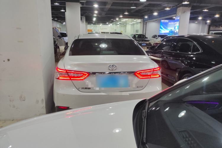 Used Toyota Camry 2021 2.0G Luxury Edition