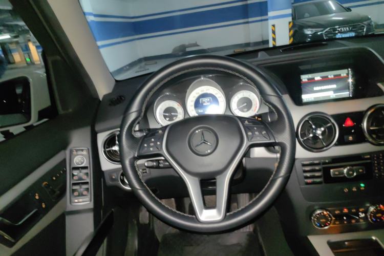 Used Mercedes-Benz GLK-Class 2014 GLK 260 4MATIC Dynamic Model