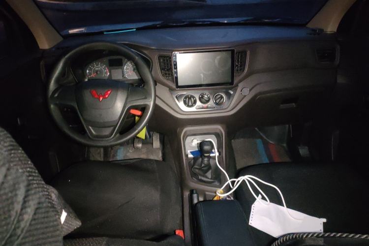 Used Wuling Hongguang V 2022 1.5L Jingqu Edition Electric-Assist LAR