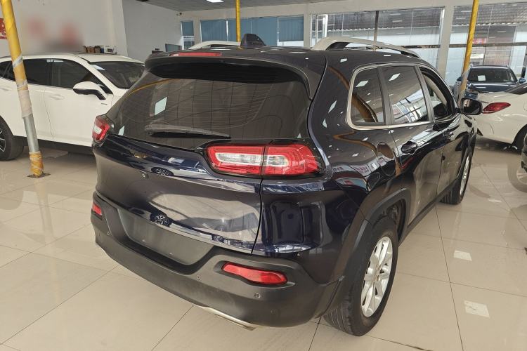 Used Jeep Cherokee 2016 2.4L Professional Smart Version