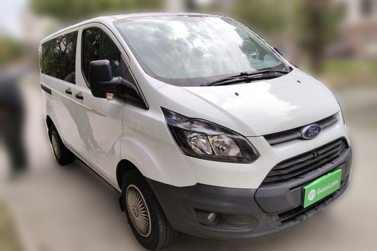 Used Ford Transit 2019 2.0T Gasoline Automatic Multi-Function Commercial Vehicle Short Wheelbase Low Roof 6-Seater China VI Standard
