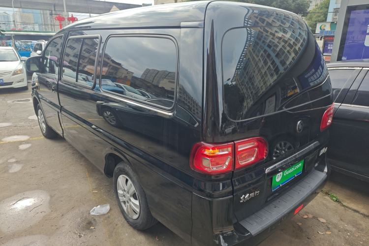 Used FORTHING Lingzhi 2023 M5L 1.6L Base Model 7 Seats