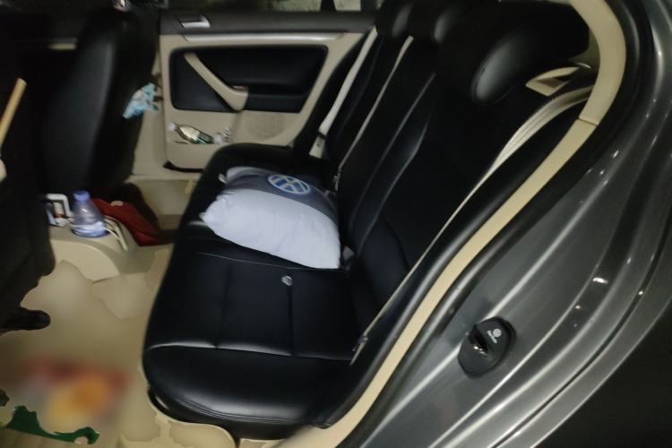 Used Volkswagen Sagitar 2009 1.6L Manual Comfort Edition
