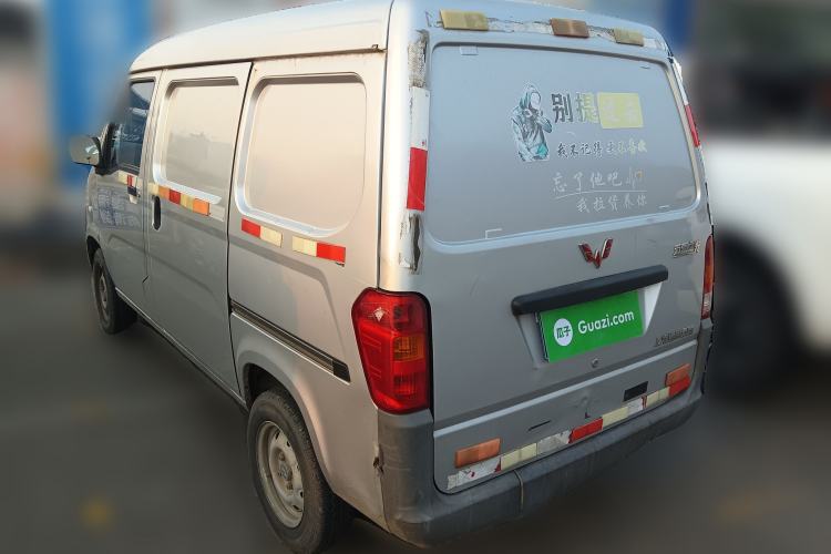 Used Wuling Zhiguang 2020 1.2L Van Utility Model China VI Emission Standard 2 Seats LSI