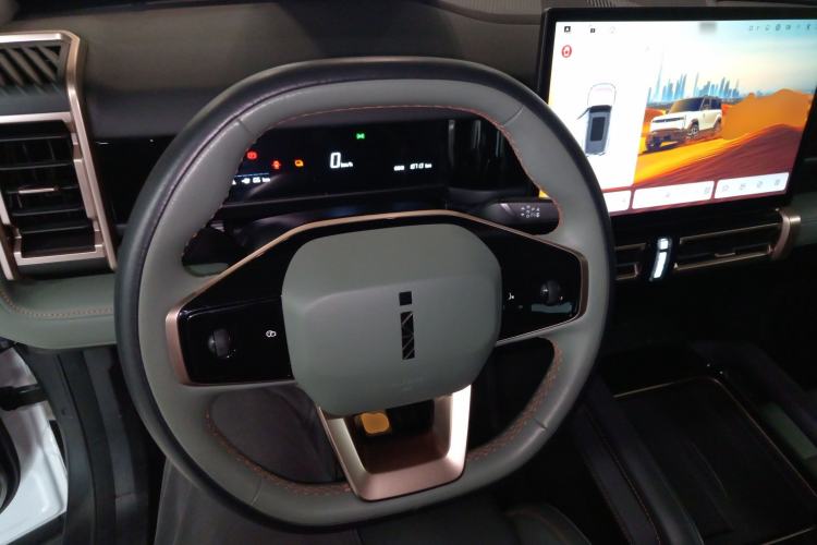 Used iCAR 03 2024 401km Range Two-Wheel Drive Standard Yuechao Version Steering Wheel