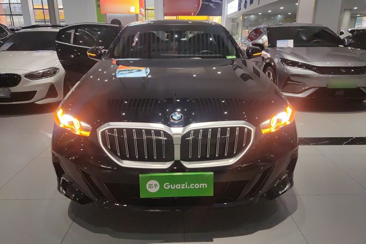 Used BMW 5 Series 2025 525Li M Sport Package Front