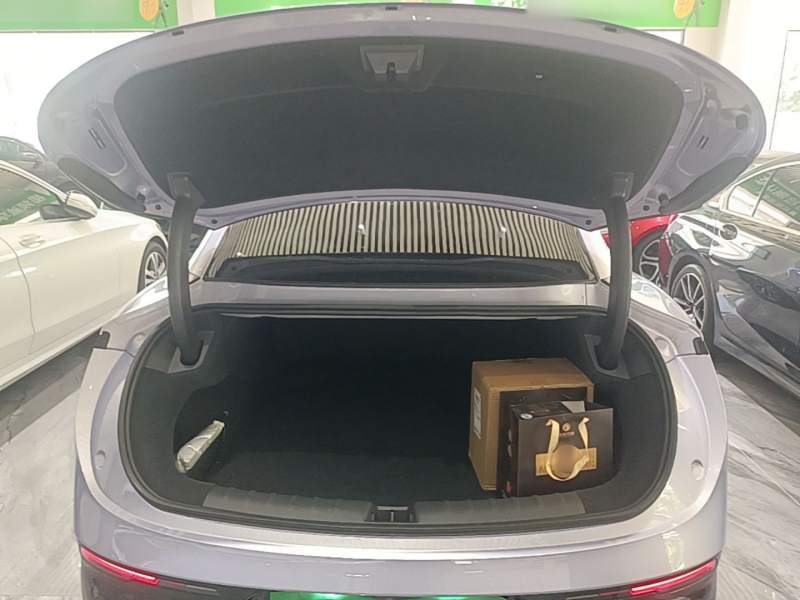 Used Zeekr 007 2025 Rear-Drive Intelligent Driving Version 75 kWh — 18