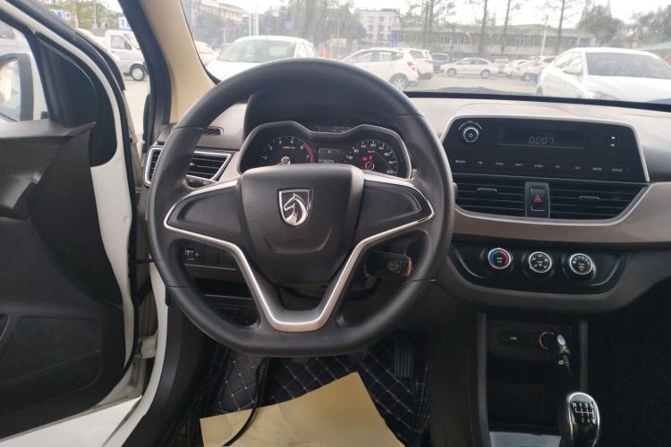 Used Baojun 310W 2017 1.5L Manual Comfort Version China V
