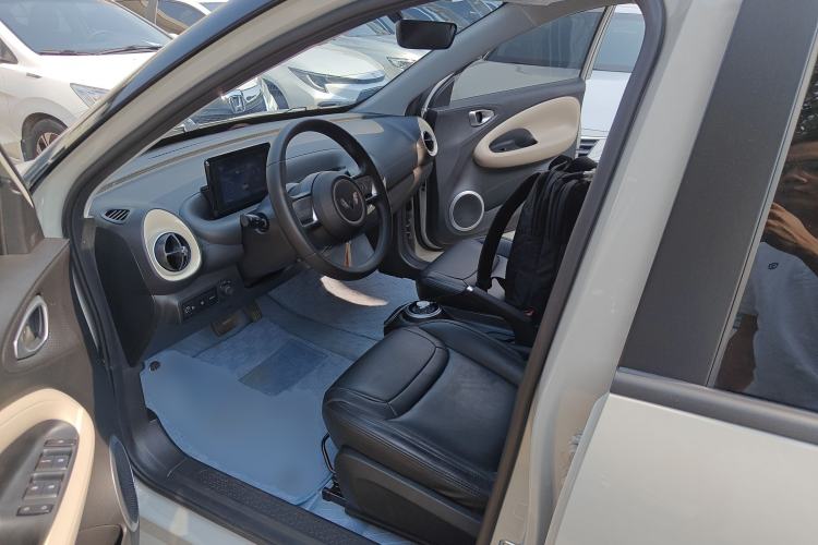 Used Wuling Bingo 2023 203km Light Edition Left Front Seat