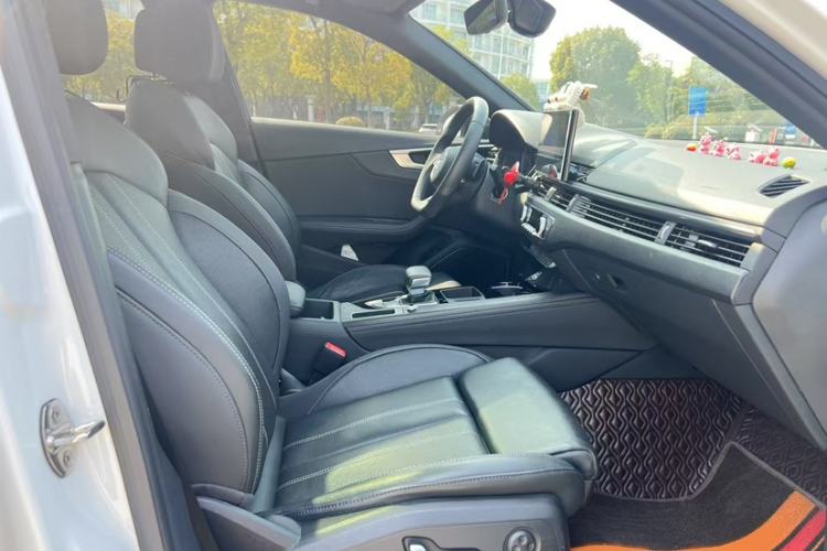 Used Audi A4L 2024 40 TFSI Luxury Dynamic Edition