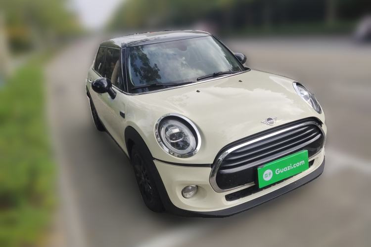 Used MINI MINI 2019 1.5T COOPER Classic Edition Five-Door Version
