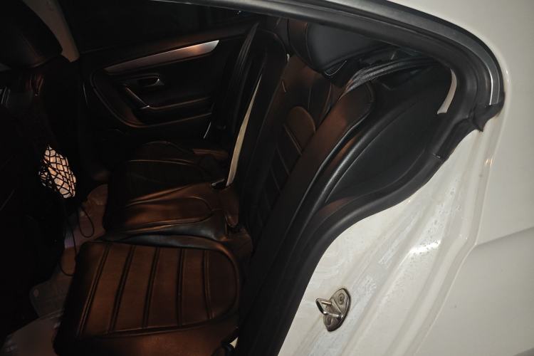 Used Volkswagen FAW-Volkswagen CC 2012 1.8TSI Luxury Model Left Rear Seat