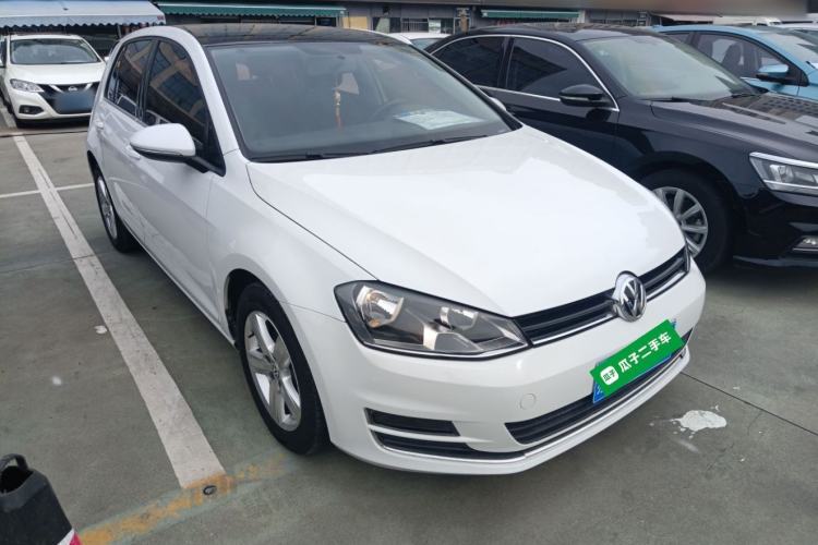 Used Volkswagen Golf 2016 230TSI Automatic Comfort Version
