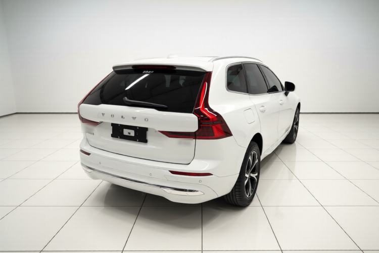 Used Volvo XC60 2026 B5 4x4 Smart Luxury Edition