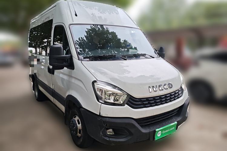 Used Iveco Eurocargo 2021 2.0T Manual Super Rui Long Wheelbase Short Overhang High Roof Side-Sliding Door F1A