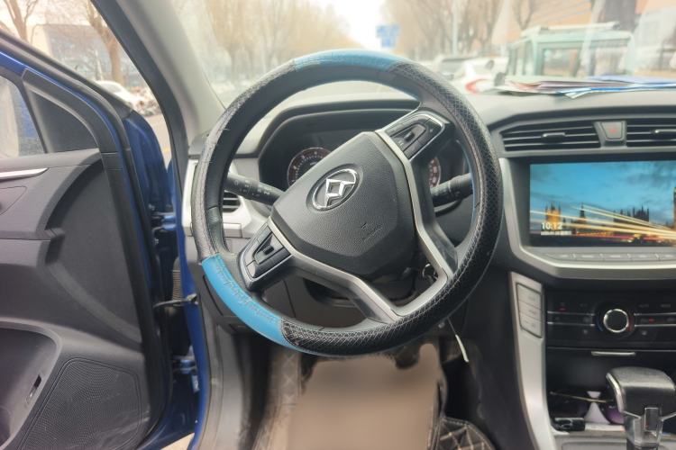 Used SAIC MAXUS T60 2017 2.0T Gasoline Automatic 4x4 High-Ride Elite Standard Cabin