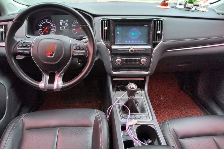 Used Roewe i6 2017 20T Manual Luxury Edition
