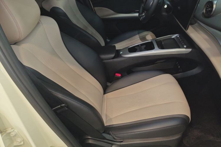 Used BYD Dolphin 2025 Smart Drive Version 420 km Freedom Edition
