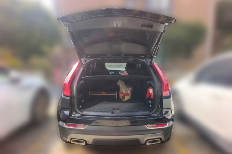 Used Cadillac XT4 2022 28T Two-Wheel-Drive Luxury Version
