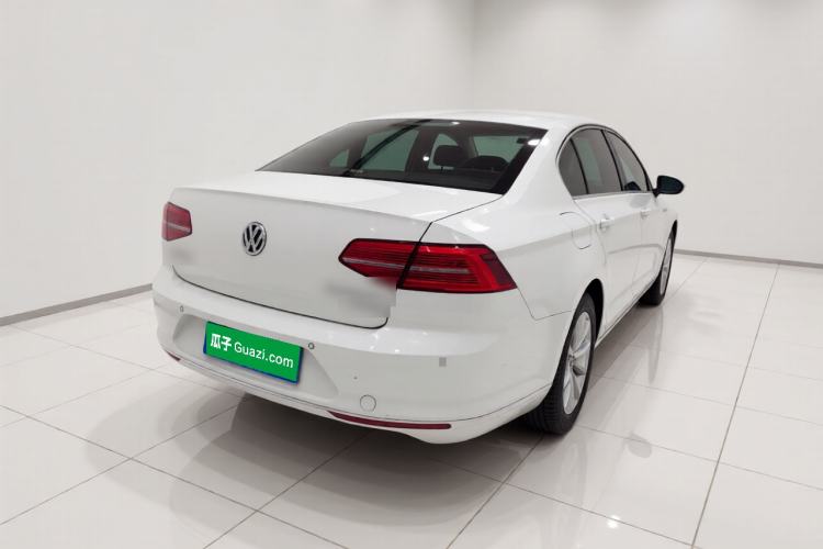 Used Volkswagen Magotan 2018 330TSI DSG Advanced Model

