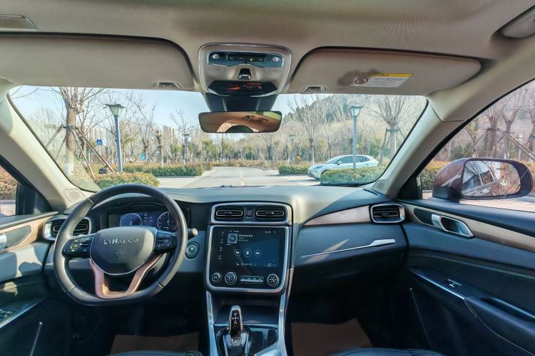 Used Lynk & Co 01 2018 2.0T Two-Wheel-Drive + Version