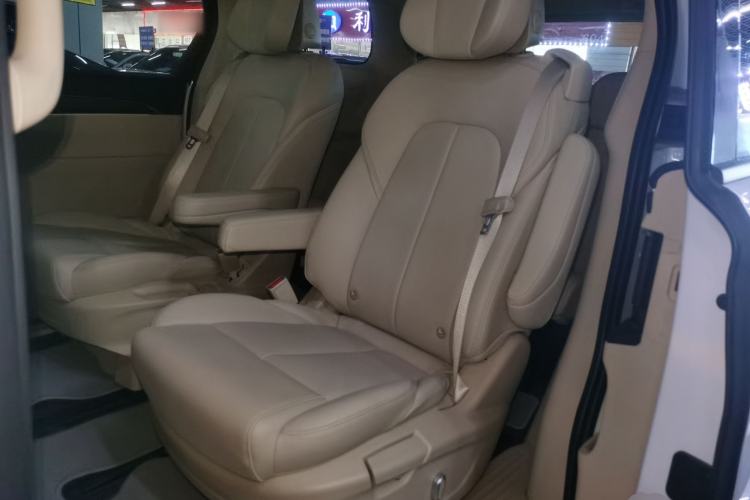 Used Buick GL8 2023 ES Lu Zun Deluxe Model
