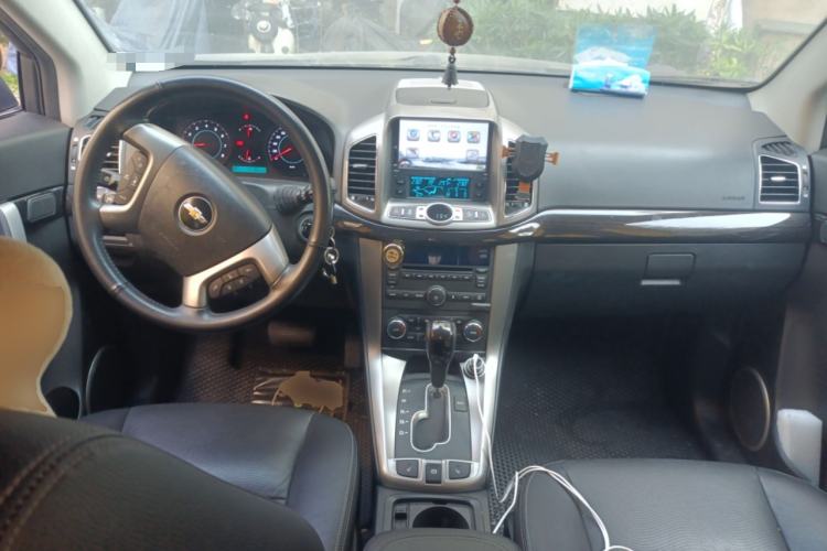 Used Chevrolet Captiva 2014 2.4L 4x4 Flagship Edition 7 Seats Center Console