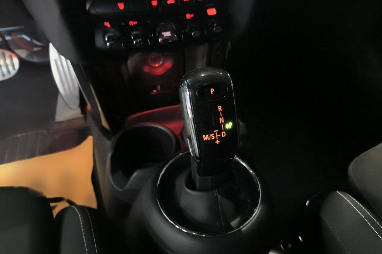 Used MINI MINI 2020 1.5T COOPER Racing Driver