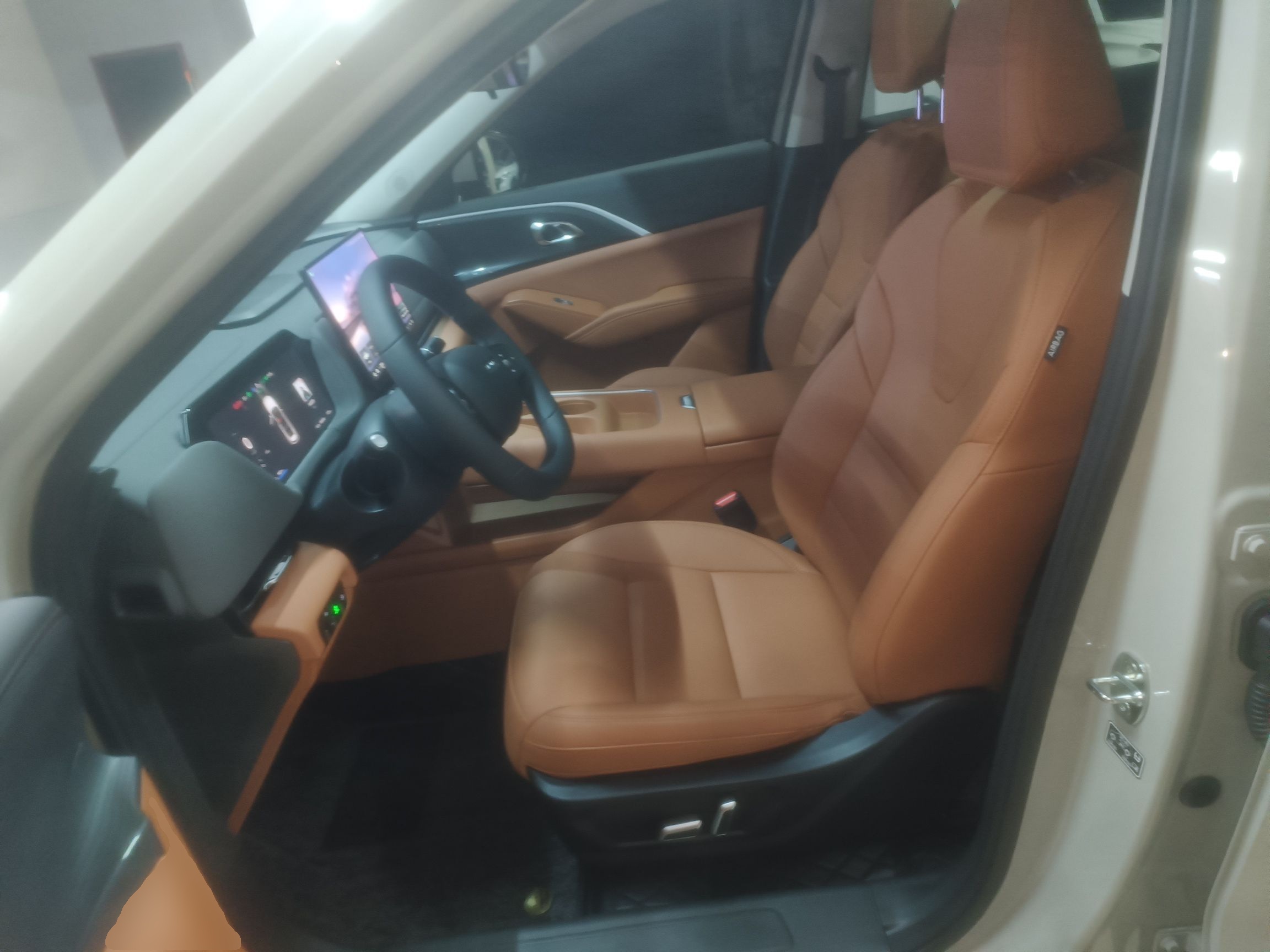 المقاعد الأمامية داخل السيارة