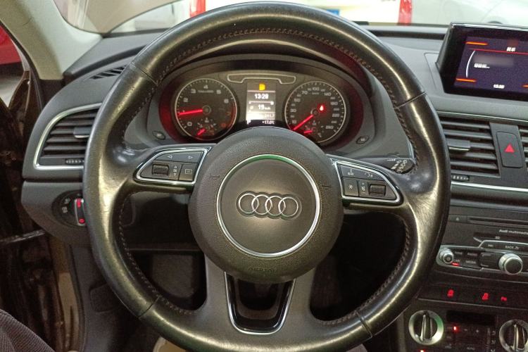 Used Audi Q3 2016 35 TFSI Collection Edition Comfort Model
