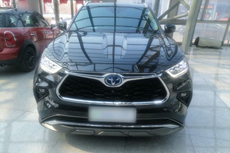Used Toyota Highlander 2022 Dual-Engine 2.5L Four-Wheel Drive Supreme Edition 7-Seater Front