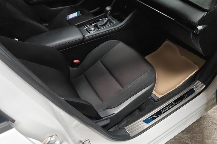 Used Mazda 3 Axela 2020 1.5L Automatic ZhiMei Edition Right Front Seat