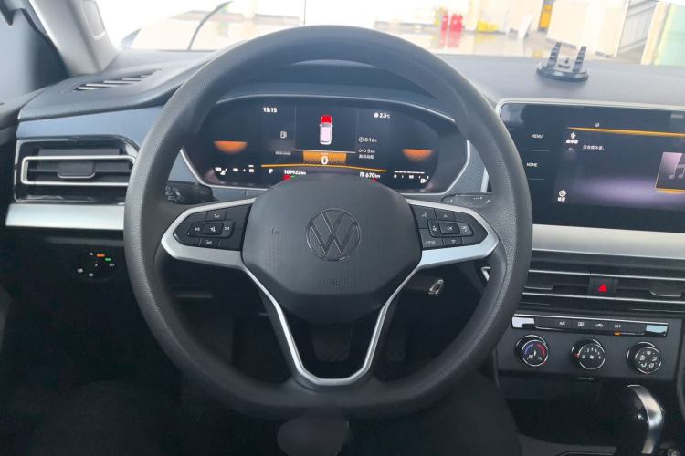 Used Volkswagen Lavida 2023 1.5L Automatic De Yi Edition Steering Wheel