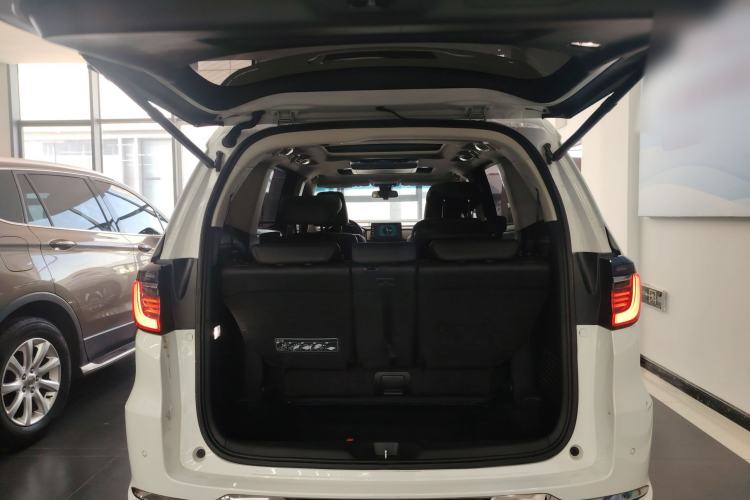 Used Honda Elysion 2022 2.0L eHEV Luxury First Edition