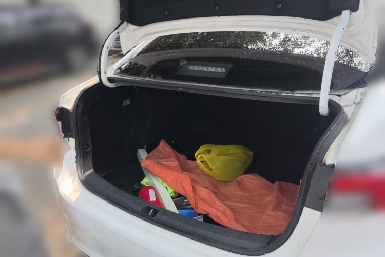 Used Toyota Corolla 2022 Dual-Motor 1.8L E-CVT Pioneer Edition
