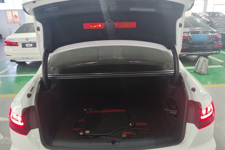 Used Audi A4L 2024 40 TFSI Fashion Dynamic Model Trunk