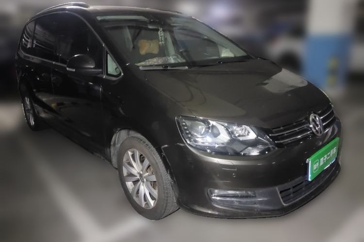 Used Volkswagen Sharan 2016 380TSI Luxury 7-Seater Front Right 45 Deg