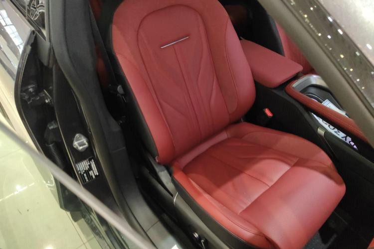 Used Zeekr 007GT 2025 Rear-Drive Intelligent Driving Version 75 kWh Right Front Seat